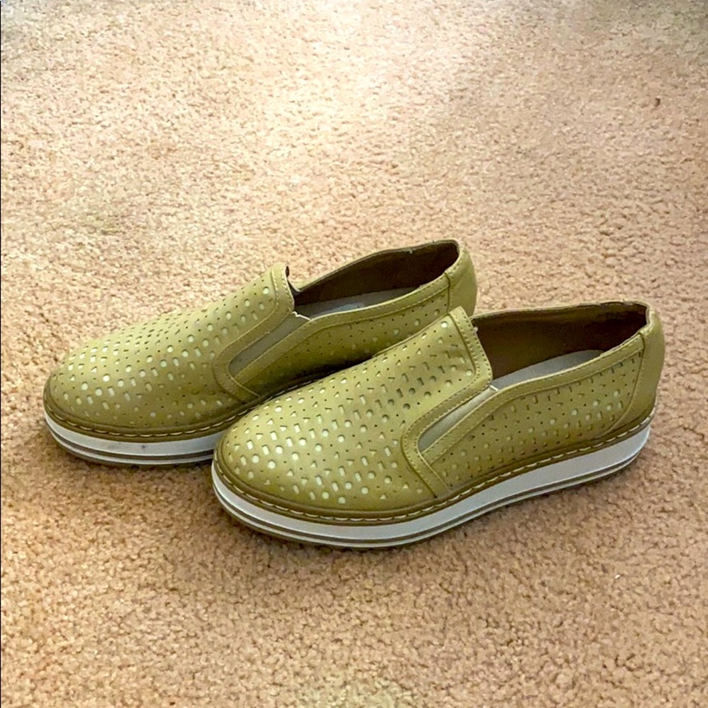 Platform shoes